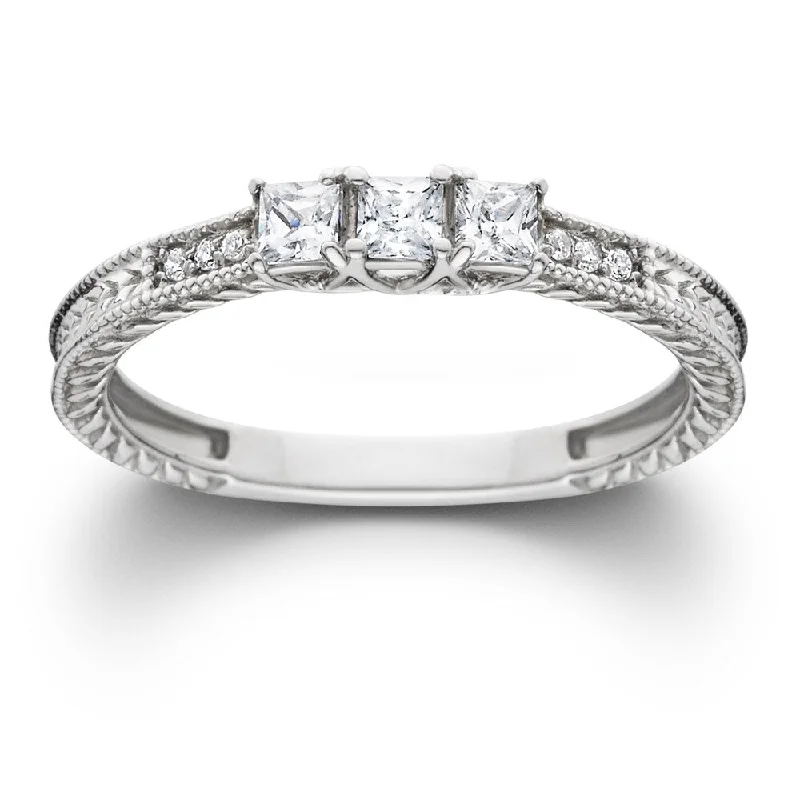 Fluted edge ring-14k White Gold 1/3ct TDW Diamond Vintage Three Stone Promise Ring