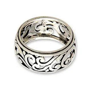 Vivid kyanite ring-Handmade Sterling Silver 'Karangasem Castle' Band Ring (Indonesia)