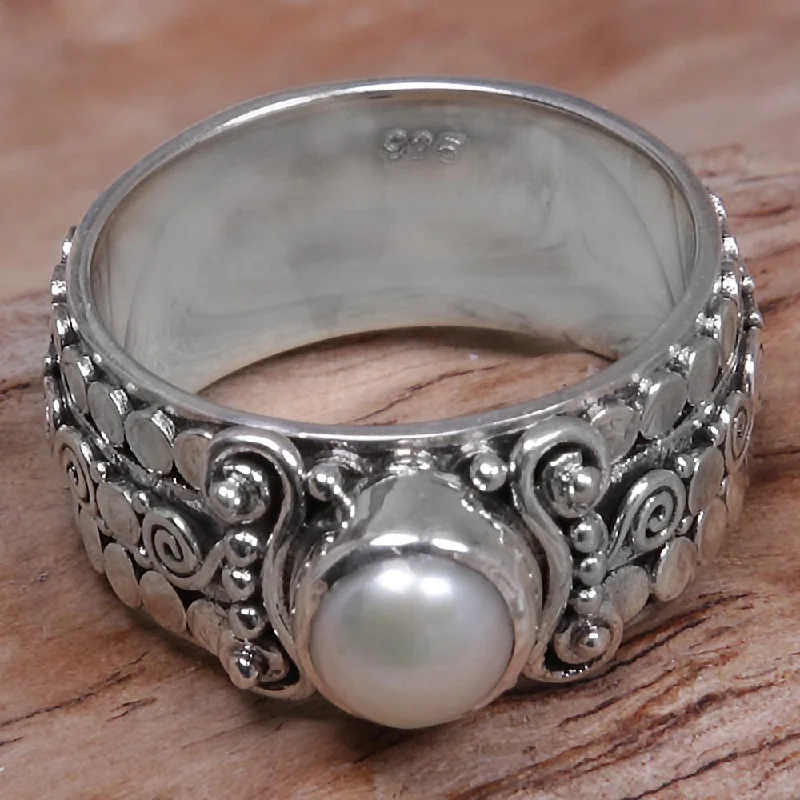 Leafy cluster ring-Handmade Sterling Silver 'Swirling Serenity' Cultured Pearl Ring (6 mm) (Indonesia)