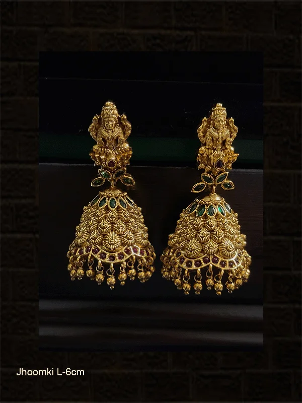 Orbit design earrings-Laxmiji top with wavy flower design domb jhoomki