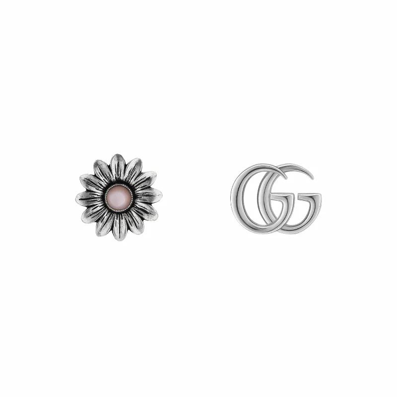 Incised design earrings-Double G Flower Stud Earrings with Pink Mother of Pearl